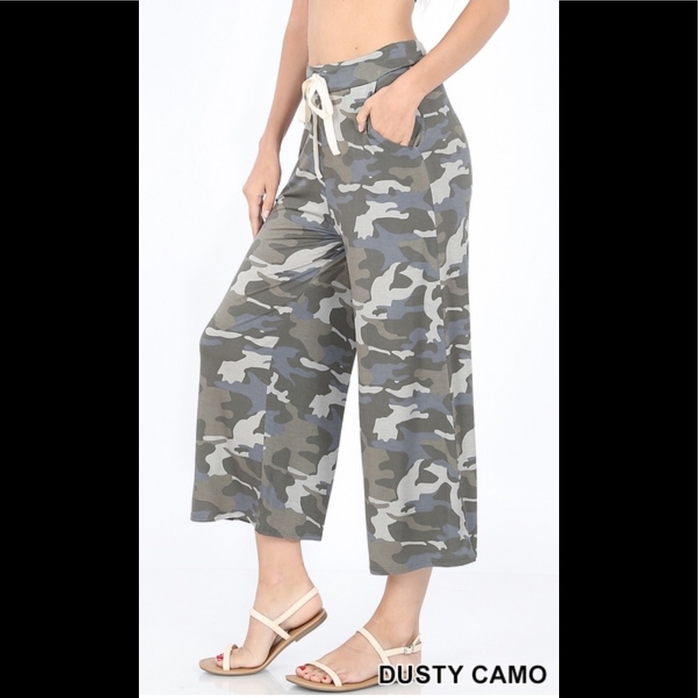 2 for $40 ❤️capri camo lounge pants - Picture 2 of 5